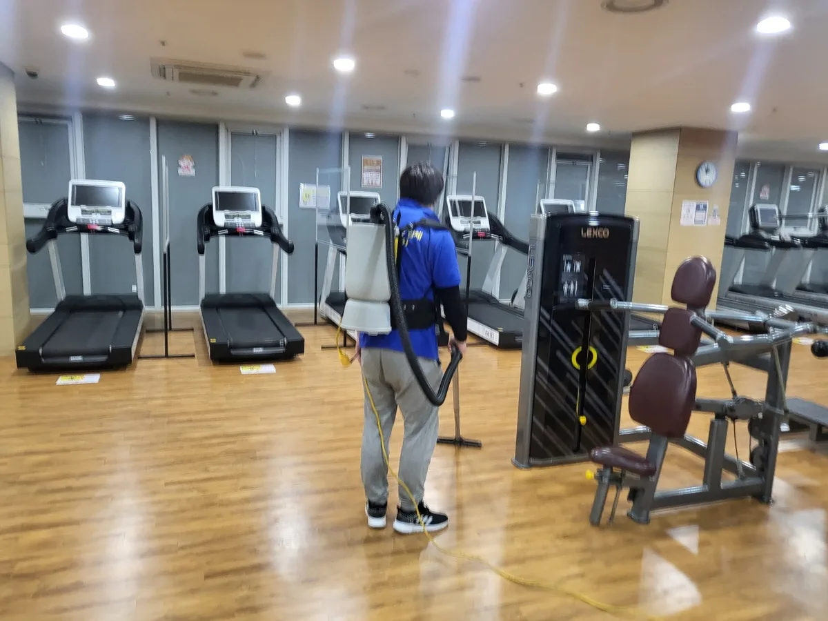 남구 백운동 헬스장 샤워실 장비 주변 정밀 위생청소 사례 - 행진크린